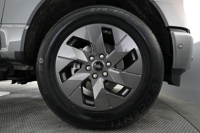 2023 Ford F-150 Lightning — photo 9 of 15