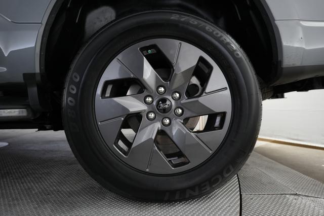 2023 Ford F-150 Lightning — photo 7 of 15