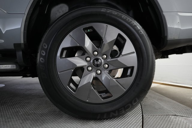 2023 Ford F-150 Lightning — photo 7 of 15