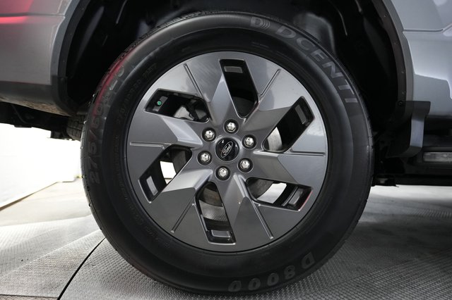 2023 Ford F-150 Lightning — photo 11 of 15