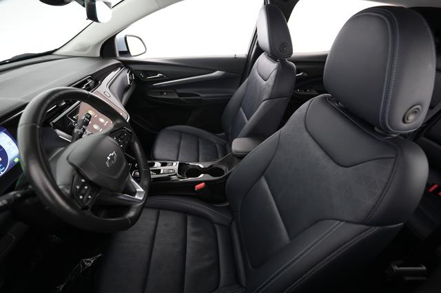 2023 Chevrolet Bolt EUV — photo 3 of 23