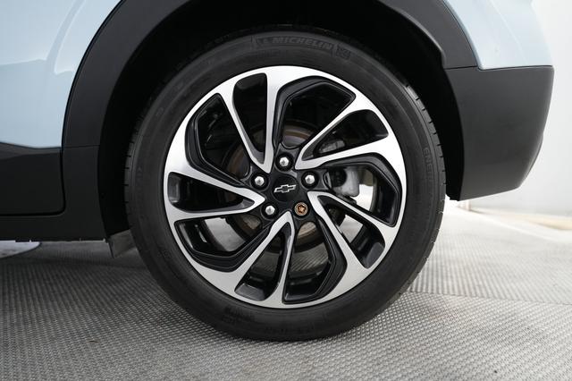2023 Chevrolet Bolt EUV — photo 7 of 23
