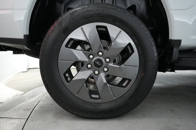 2024 Ford F-150 Lightning — photo 9 of 15