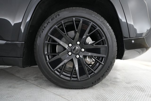 2024 Jeep Wagoneer S — photo 17 of 24