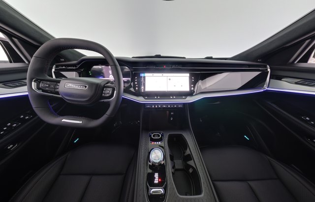 2024 Jeep Wagoneer S — photo 21 of 24