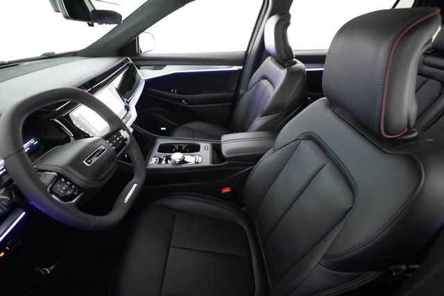 2024 Jeep Wagoneer S — photo 3 of 24