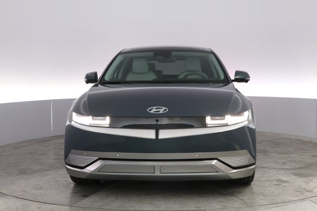 2024 Hyundai IONIQ 5 — photo 9 of 21
