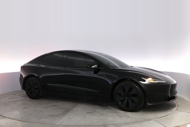 2025 Tesla Model 3 — photo 11 of 24