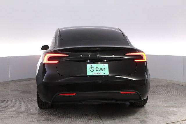 2025 Tesla Model 3 — photo 12 of 24