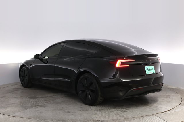 2025 Tesla Model 3 — photo 13 of 24