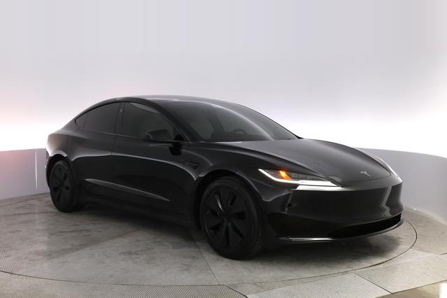 2025 Tesla Model 3 — photo 10 of 24