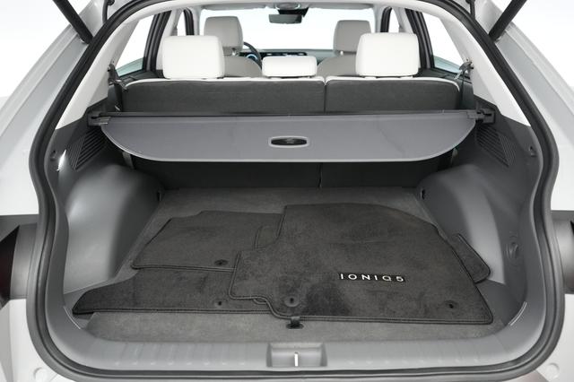 2025 Hyundai IONIQ 5 — photo 6 of 21