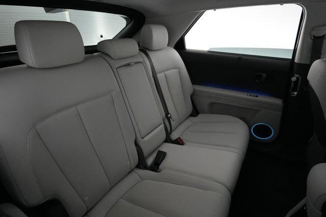 2025 Hyundai IONIQ 5 — photo 4 of 21