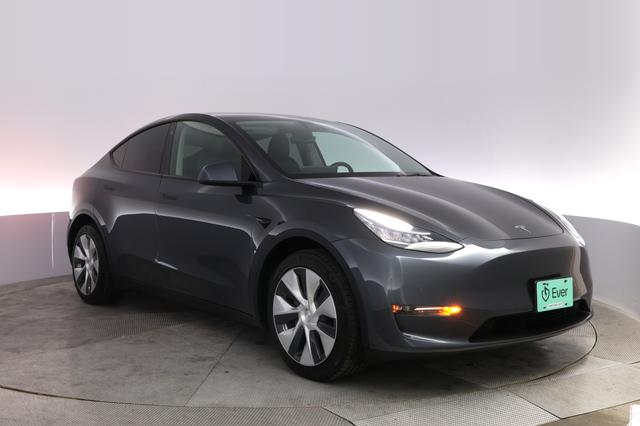 2021 Tesla Model Y — photo 10 of 21