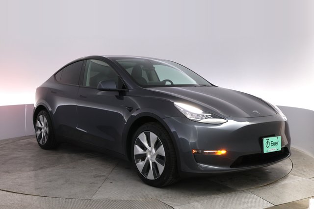 2021 Tesla Model Y — photo 10 of 21