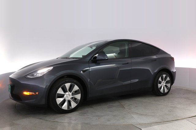 2021 Tesla Model Y — photo 14 of 21