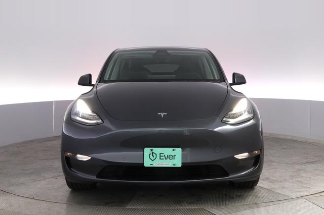 2021 Tesla Model Y — photo 9 of 21