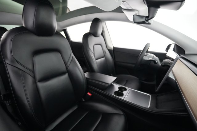 2021 Tesla Model Y — photo 18 of 21