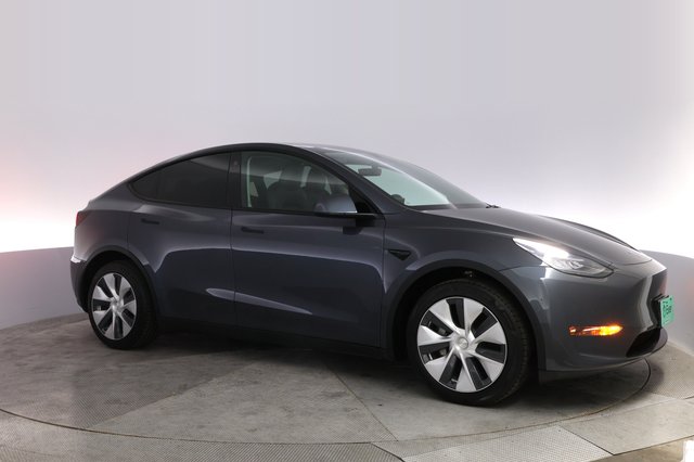 2021 Tesla Model Y — photo 11 of 21