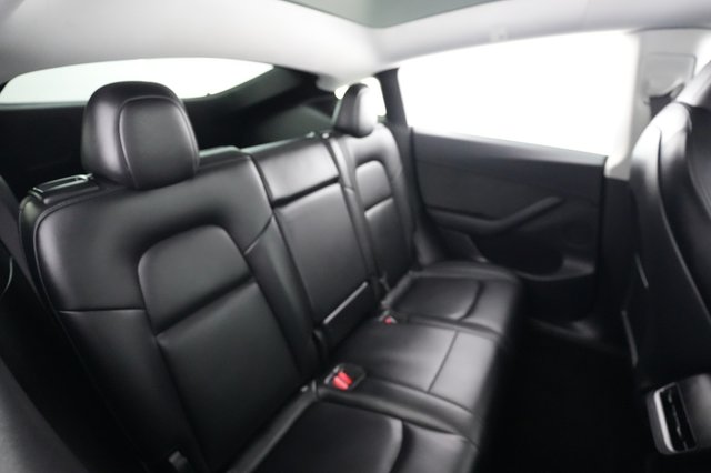 2021 Tesla Model Y — photo 4 of 21