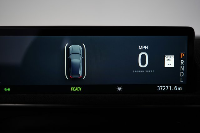 2023 Ford Mustang Mach-E — photo 5 of 24