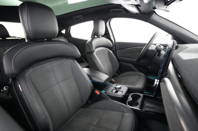 2023 Ford Mustang Mach-E — photo 18 of 24