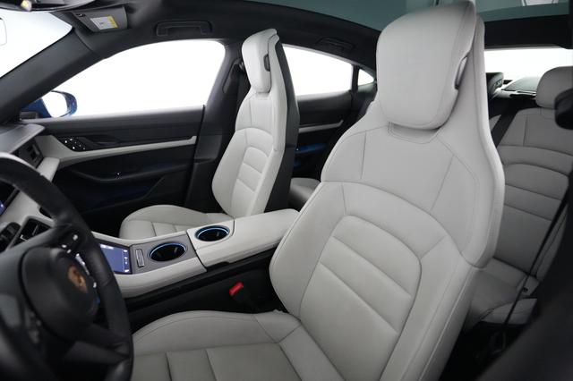 2023 Porsche Taycan — photo 3 of 22