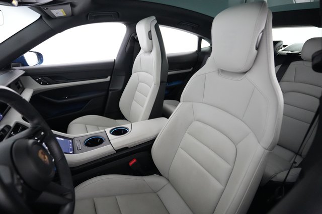2023 Porsche Taycan — photo 3 of 22