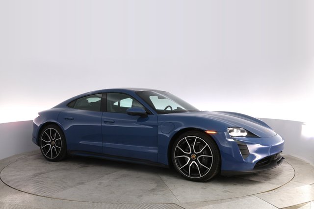 2023 Porsche Taycan — photo 11 of 22