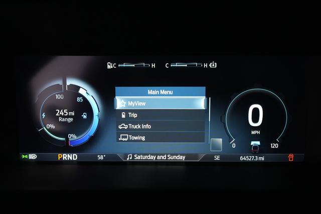 2023 Ford F-150 Lightning — photo 5 of 15