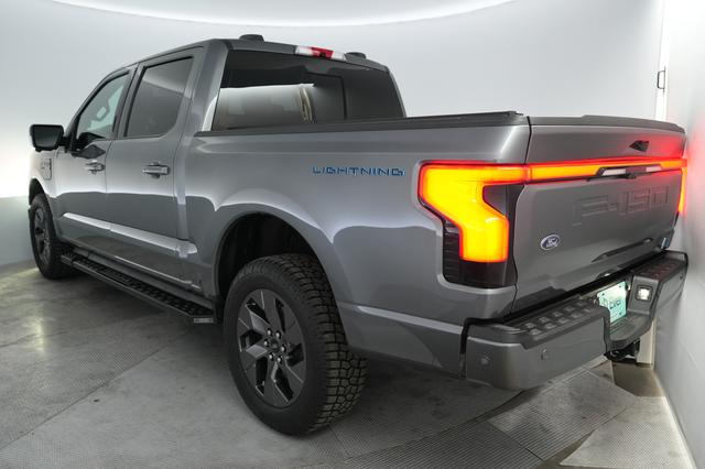 2023 Ford F-150 Lightning — photo 2 of 15