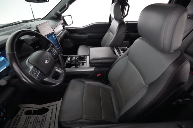 2023 Ford F-150 Lightning — photo 3 of 15