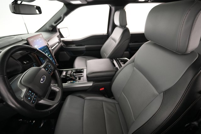 2022 Ford F-150 Lightning — photo 3 of 15
