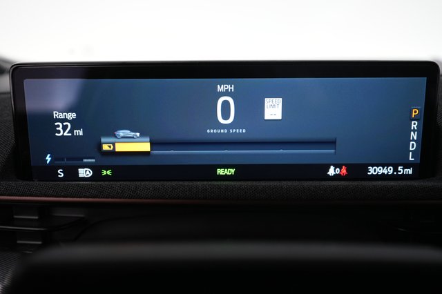 2022 Ford Mustang Mach-E — photo 5 of 21