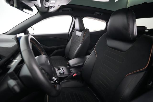 2022 Ford Mustang Mach-E — photo 3 of 21