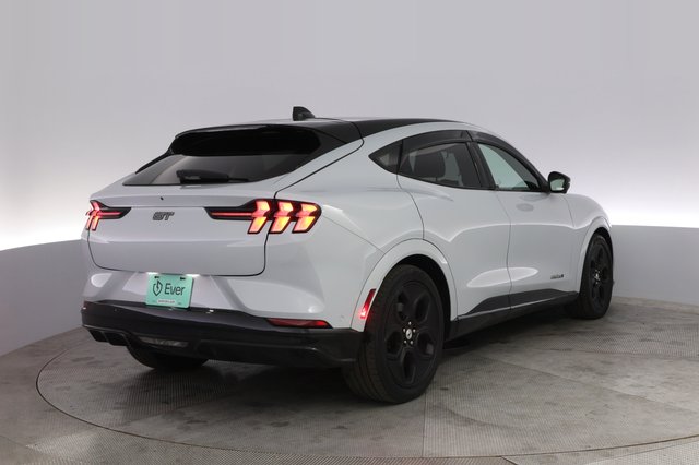 2022 Ford Mustang Mach-E — photo 2 of 21