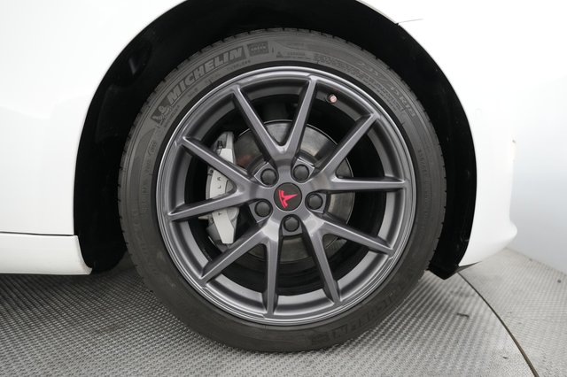 2022 Tesla Model 3 — photo 7 of 21