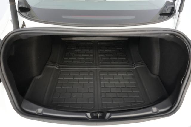 2022 Tesla Model 3 — photo 6 of 21