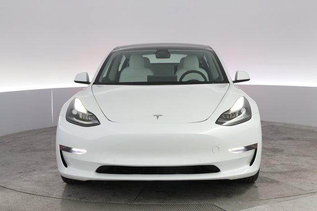 2022 Tesla Model 3 — photo 9 of 21