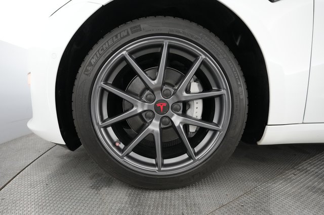 2022 Tesla Model 3 — photo 17 of 21