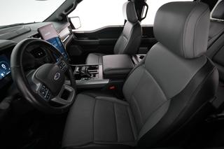 2023 Ford F-150 Lightning — photo 3 of 17