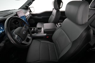 2023 Ford F-150 Lightning — photo 3 of 17