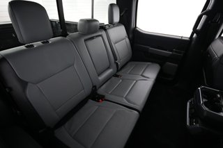2023 Ford F-150 Lightning — photo 4 of 17