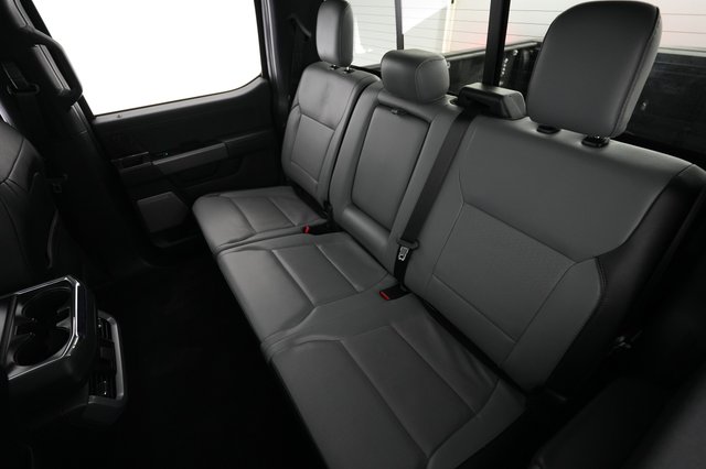 2023 Ford F-150 Lightning — photo 13 of 17