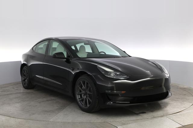2023 Tesla Model 3 — photo 10 of 21