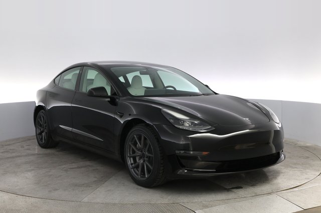 2023 Tesla Model 3 — photo 10 of 21