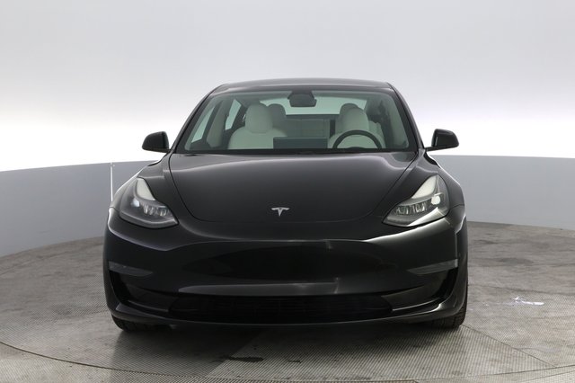 2023 Tesla Model 3 — photo 9 of 21