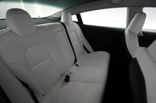 2023 Tesla Model 3 — photo 4 of 21