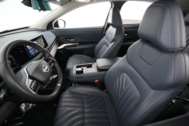 2023 Nissan Ariya — photo 3 of 23
