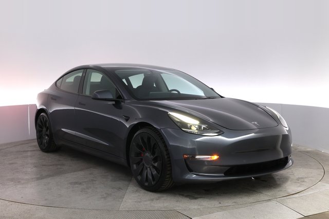 2022 Tesla Model 3 — photo 10 of 24